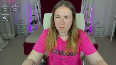 sofii_darling online show from May 7, 4:35 pm