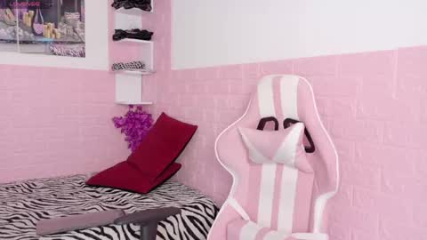 SOPHI online show from June 1, 2:29 pm