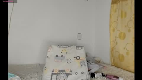 sophie_lara online show from May 25, 2:28 am