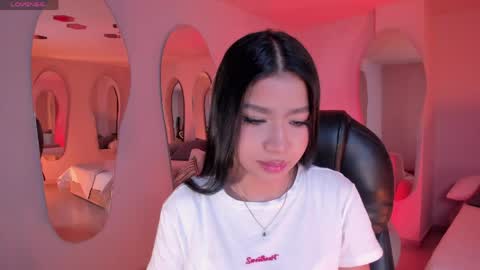 Sophie Houston online show from May 8, 3:34 am