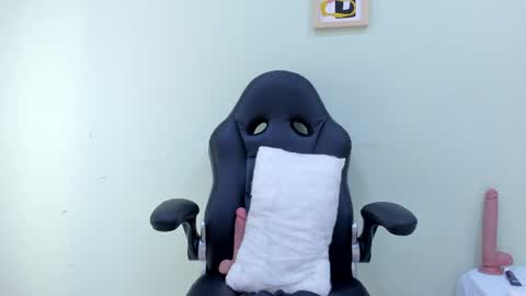 sophieturner_mg online show from May 28, 7:12 pm