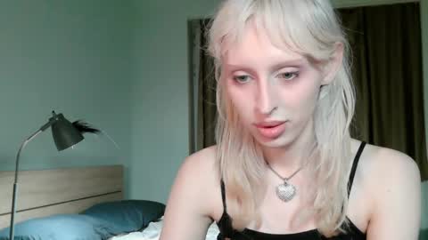 sora999999999 online show from May 25, 8:26 pm