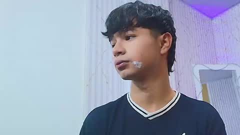 spark_tay online show from June 10, 2:44 am