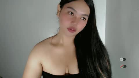 spicy_lexii online show from May 4, 4:02 pm