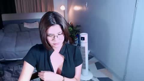 Hi Im Carmela online show from June 1, 5:53 am