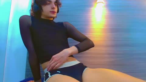 ethan online show from May 5, 1:28 pm
