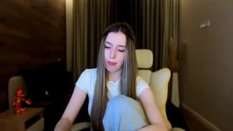 Chloe online show from July 12, 7:28 pm