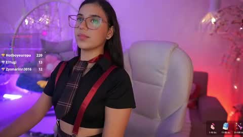 stacycooper_ online show from May 13, 7:12 pm
