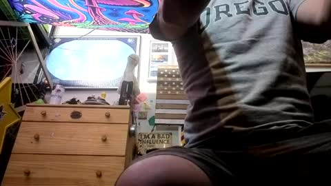 Str8 online show from May 6, 1:28 pm