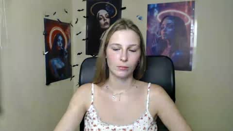 Amalia online show from July 30, 9:04 pm