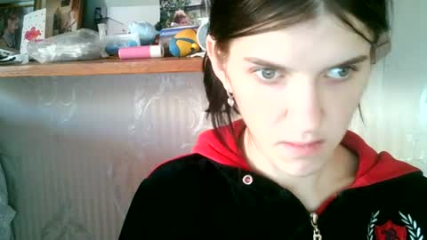 Strawberry Storm online show from June 18, 1:16 pm