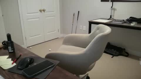 Sissy Isabella online show from May 23, 7:48 am