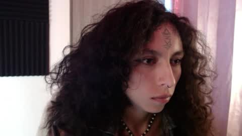 Sun - online show from May 31, 4:39 pm