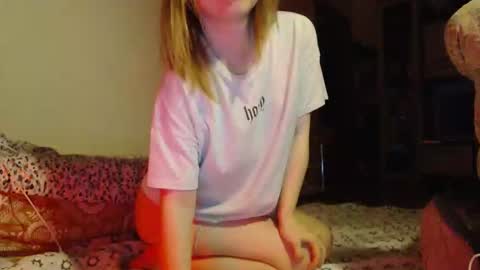 Annie online show from May 16, 6:39 pm