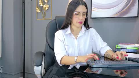 Susan  online show from June 4, 2:34 pm