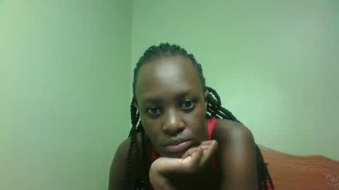 Petite Queen online show from January 22, 6:52 am