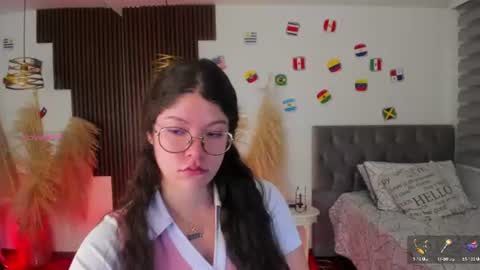 Alice online show from July 6, 7:16 pm