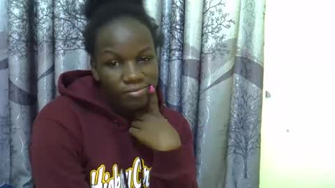 Edah online show from May 12, 5:00 pm