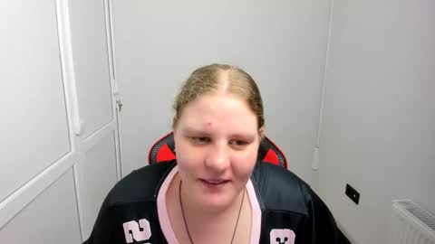 Karla online show from June 8, 1:01 pm