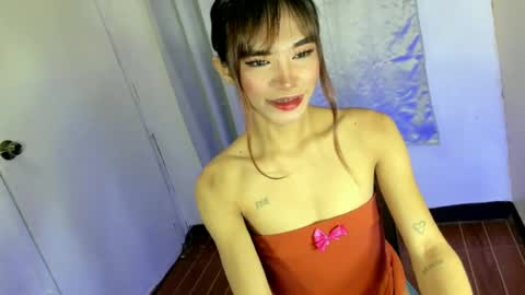sweet_kyliexx online show from June 16, 9:02 am
