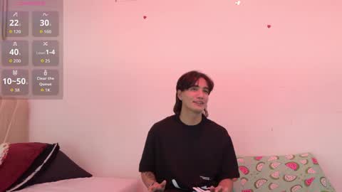 Mia online show from May 28, 12:03 pm