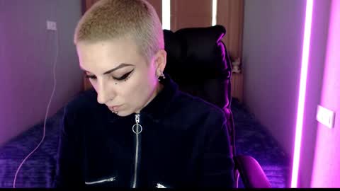 sweet_n_strong online show from May 12, 4:05 pm