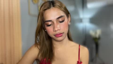 sweet_nikki03 online show from July 7, 8:35 pm
