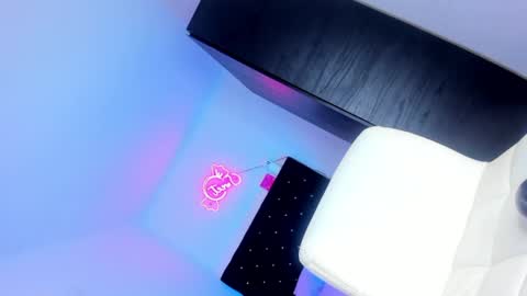 sweet_stacie online show from June 30, 1:21 pm