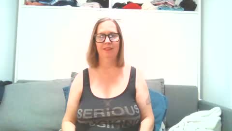 sweetandnaughty123 online show from June 17, 4:17 am