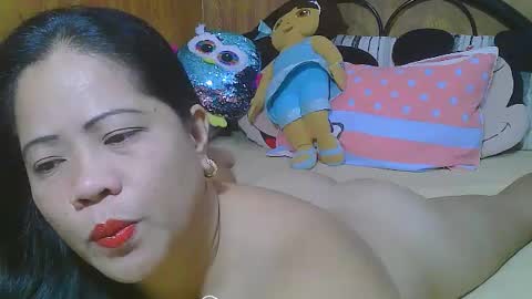 sweeteyes69xx online show from June 24, 4:47 pm