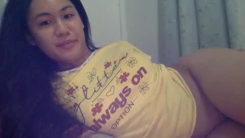 sweetgirllucy24xx online show from June 3, 7:41 pm