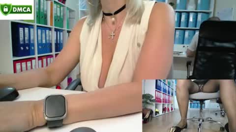 Sweetiilover online show from June 29, 10:15 am