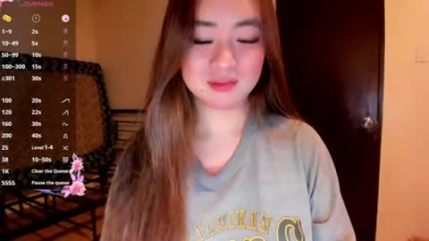 Zoe online show from June 15, 9:40 pm