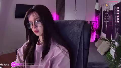 Alice online show from June 20, 8:59 pm
