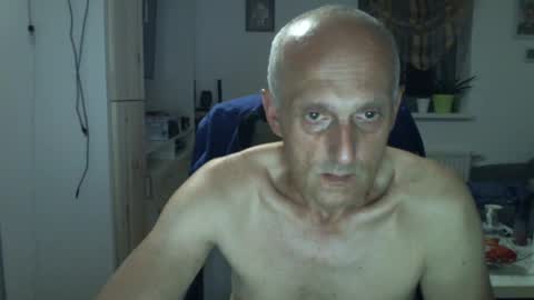 sylverstart92 online show from July 17, 9:50 pm
