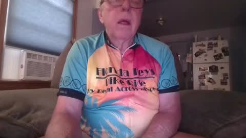 tacrunner66_ online show from July 16, 2:31 pm
