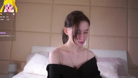 Mia online show from May 30, 1:48 am