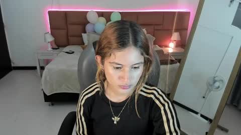 Tamy  online show from May 12, 7:56 pm