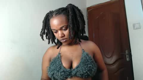 tania online show from June 17, 9:42 pm