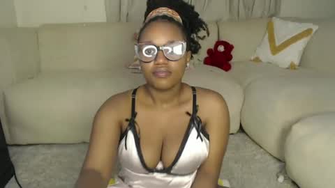 tania online show from July 28, 10:42 pm