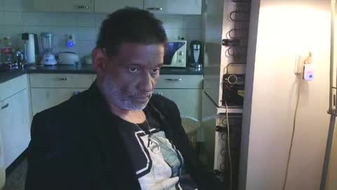 Genaro Thode online show from June 4, 1:06 pm