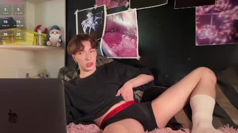 Alice     online show from May 27, 4:09 am