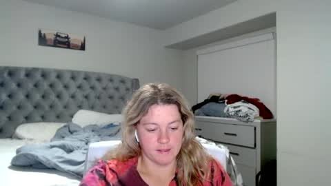 thatprettyblondegirl online show from December 21, 2:19 am
