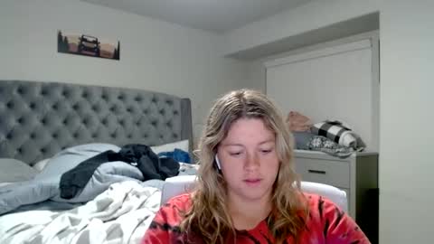 thatprettyblondegirl online show from December 5, 3:09 am
