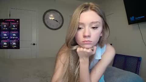 the_hotties online show from July 8, 9:18 pm