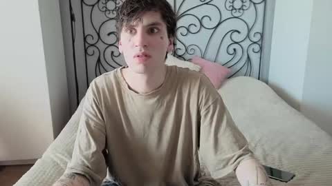 the_ice_owl online show from June 14, 4:14 am
