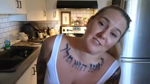 theauroramae -  online show from June 23, 7:20 pm