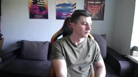 Nick   online show from May 8, 11:05 am
