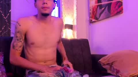 Thiago online show from April 30, 8:25 pm