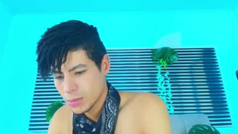 Thiago Saenzz online show from June 1, 9:49 pm